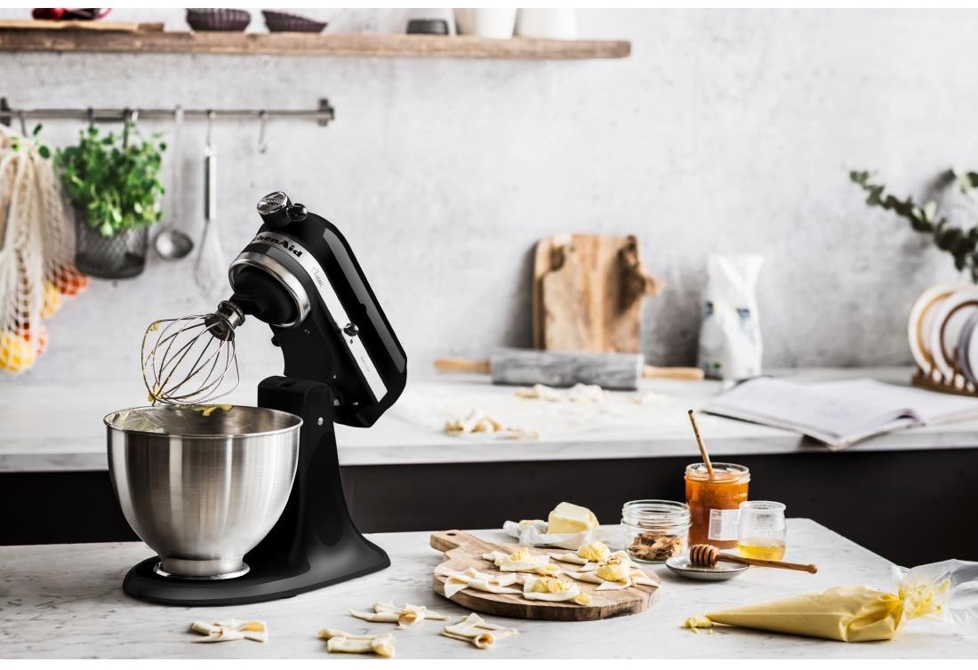  KitchenAid Classic Standmixer mit schwenkbarem Mischkopf 4,3 Liter 5K45SSEOB 