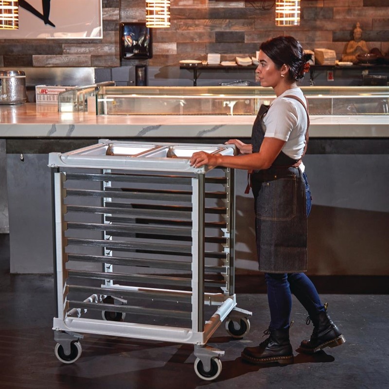  Cambro GN 2/1 Regalwagen 18 Etagen 